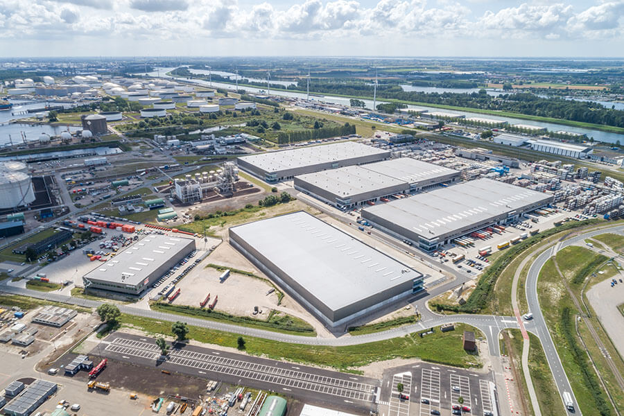 DHG VERKOOPT SMARTLOG ROTTERDAM 2 VAN 115.000 M² VOOR 142 MILJOEN AAN REAL I.S. AG
